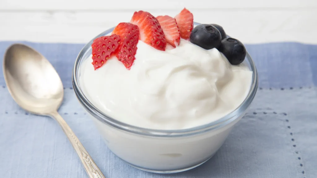 health snack Greek Yogurt with Berries