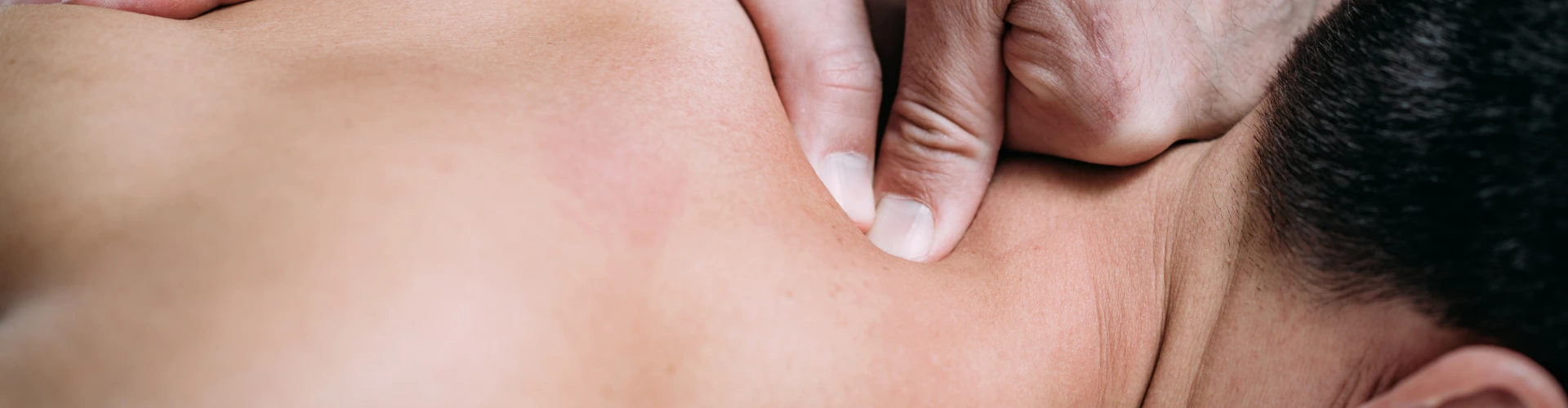 Sports massage session delivered at home in Dubai by Maison Privée Arabia